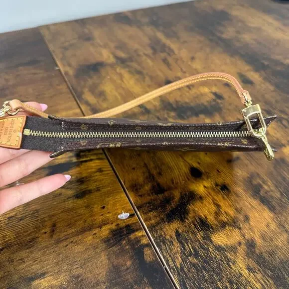 Louis Vuitton Monogram Bucket Accessories Pochette Bag - Picture 6 of 15